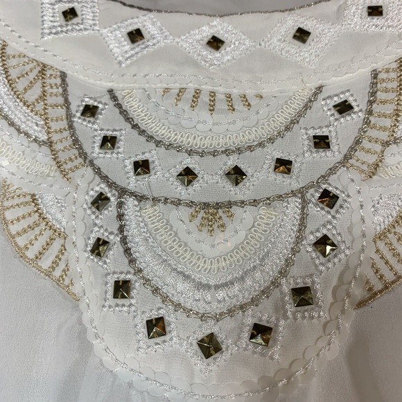 White House Black Market White Layered Embroidered Tank Blouse Size 2 - Picture 2 of 10